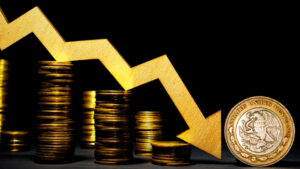 Peso cede terreno; dólar abre en 18.83–18.86