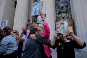 Jurado condena a Meta y YouTube por provocar adicción en menores