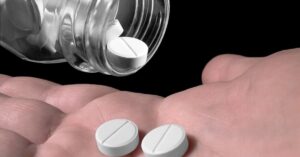 Alertan por ‘reto del paracetamol’ que intoxica a adolescentes en España y Colombia