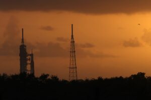 NASA lanza misión Artemis II, primera tripulada a la Luna en más de 50 años