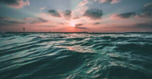 Temperaturas oceánicas alcanzan nivel récord en marzo de 2026