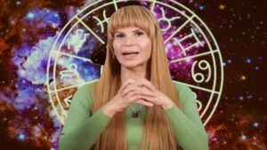Mhoni Vidente publica predicciones para finales de marzo y analiza la influencia de la Luna Rosa