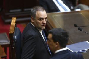 Manuel Adorni se acoge a ley de inocencia fiscal para no explicar aumento patrimonial