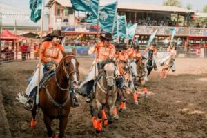 Rancho Casian celebra tercera fecha de rodeo por Día del Padre y 20 aniversario