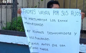 Denuncian padres tortura y novatadas en la Normal Rural Mactumatzá de Chiapas