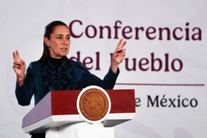 Sheinbaum anuncia que algunos lunes leerá en escuelas para fomentar vínculos afectivos