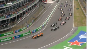 Norris y Hamilton se disputan el liderato en Zandvoort tras choque de Verstappen